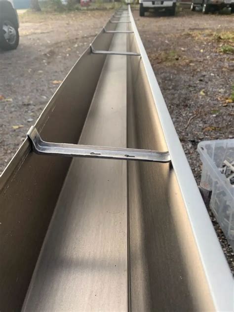 proper spacing for gutter hangers